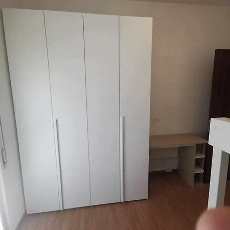 Bluelake 1 - * אומניה